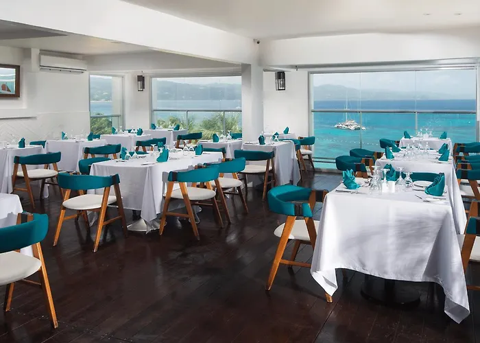 S - Luxury Boutique Hotel