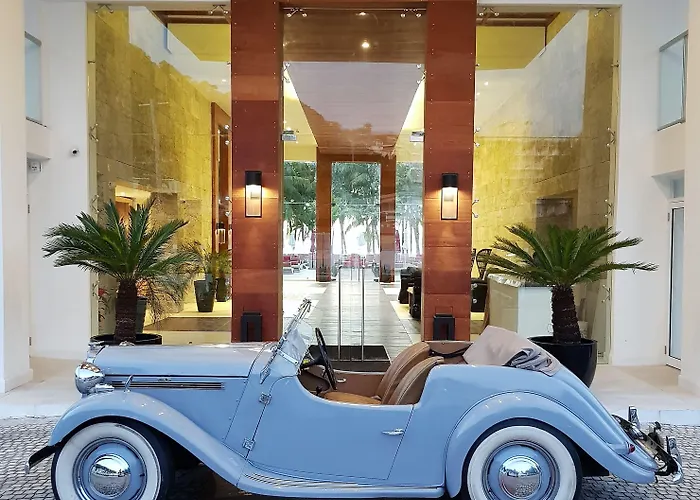 S - Luxury Boutique Hotel