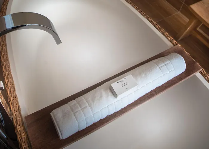 S - Luxury Boutique Hotel